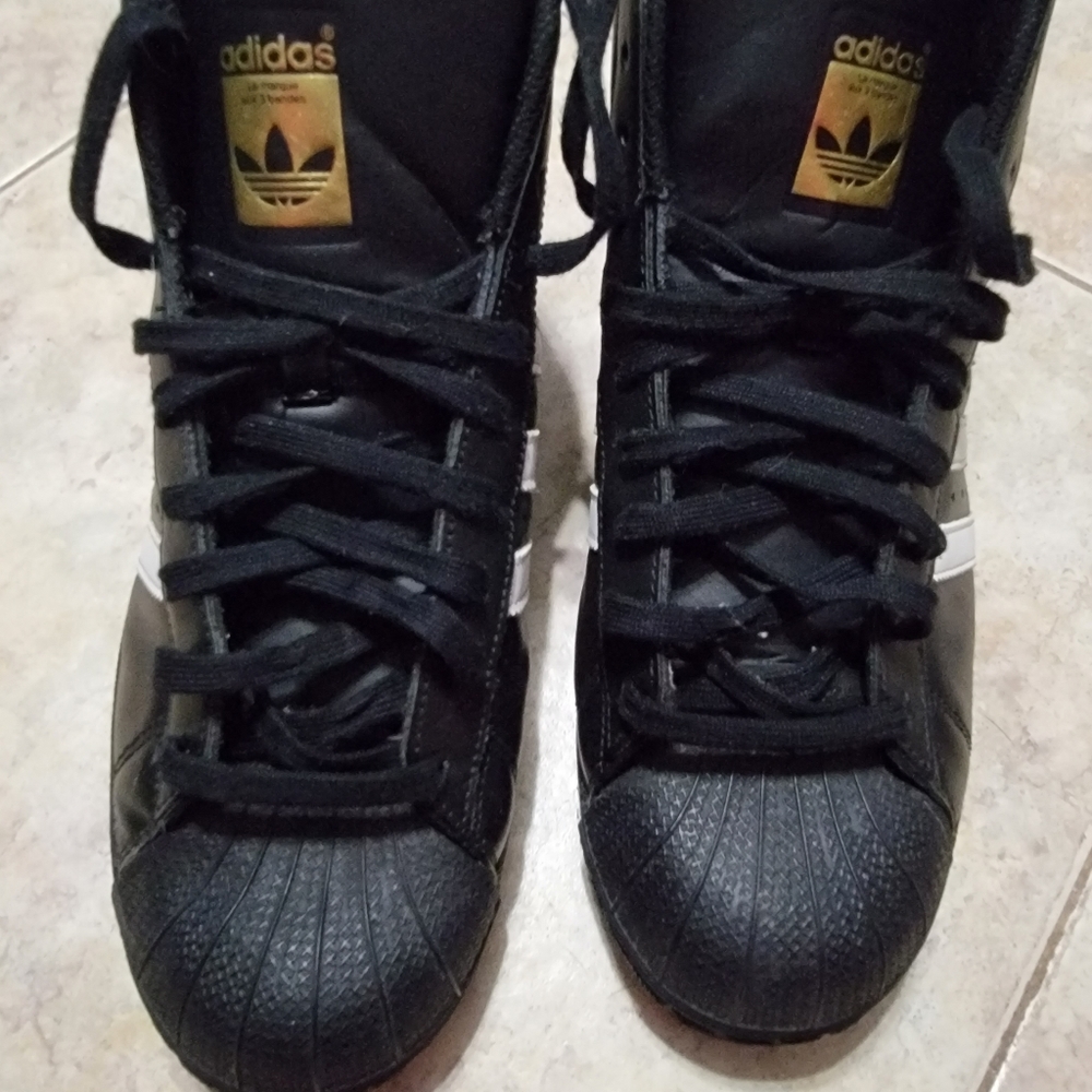 Addidas Pro Model size 11